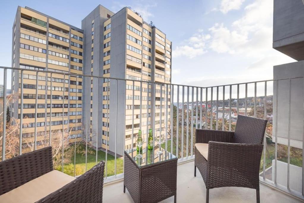 Premium City Apartment With Balcony! Free Garage Parking Included! ウィーン エクステリア 写真