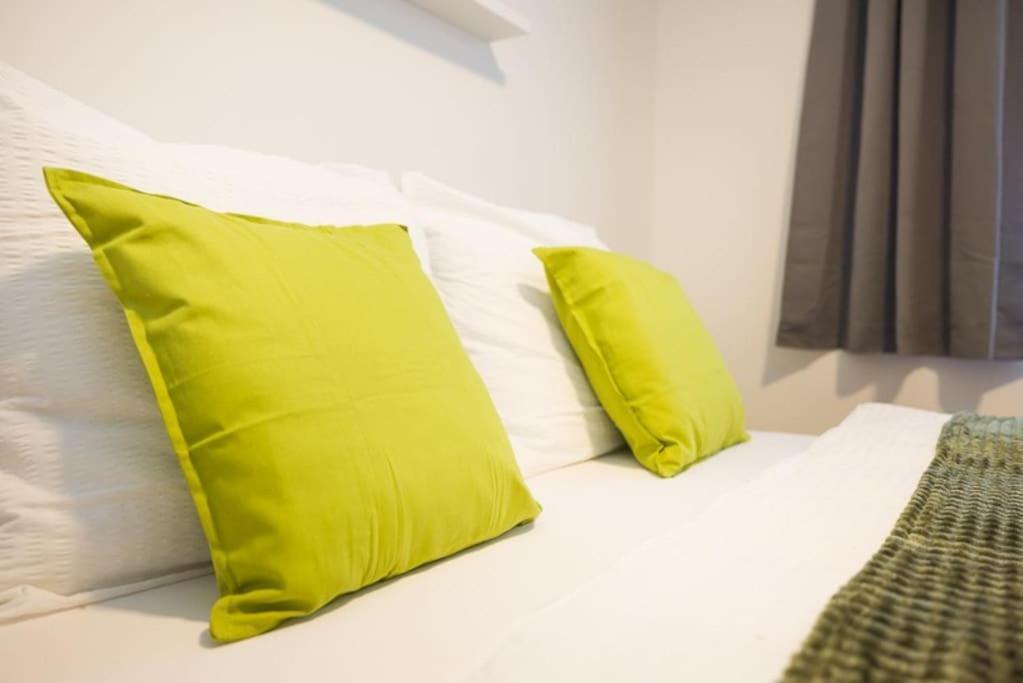 Premium City Apartment With Balcony! Free Garage Parking Included! ウィーン エクステリア 写真